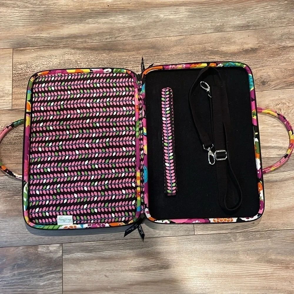 Vera Bradley reposhing this